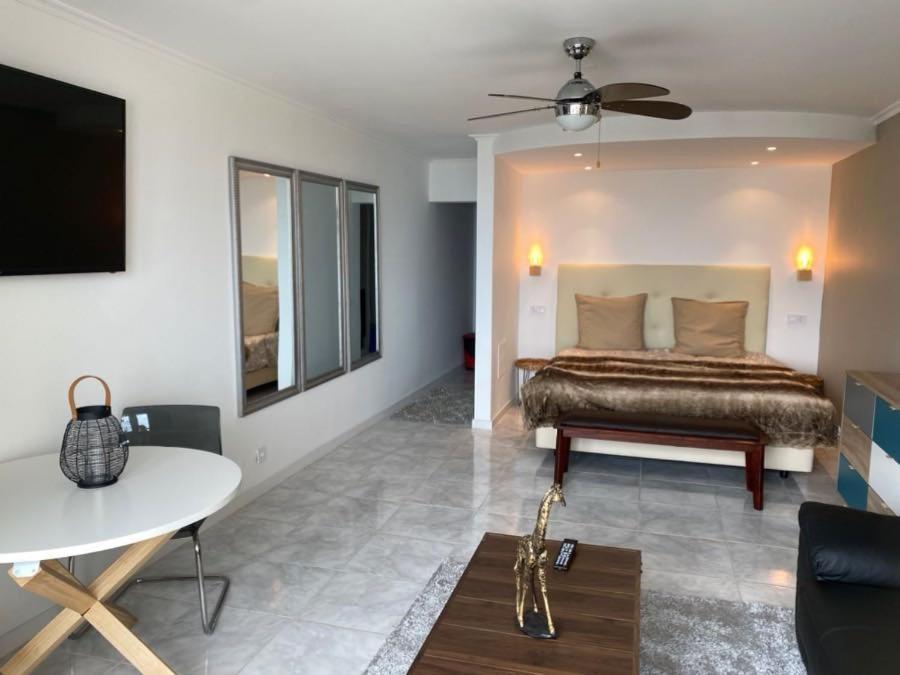 Studio Apartment Ocean View Портіман Екстер'єр фото